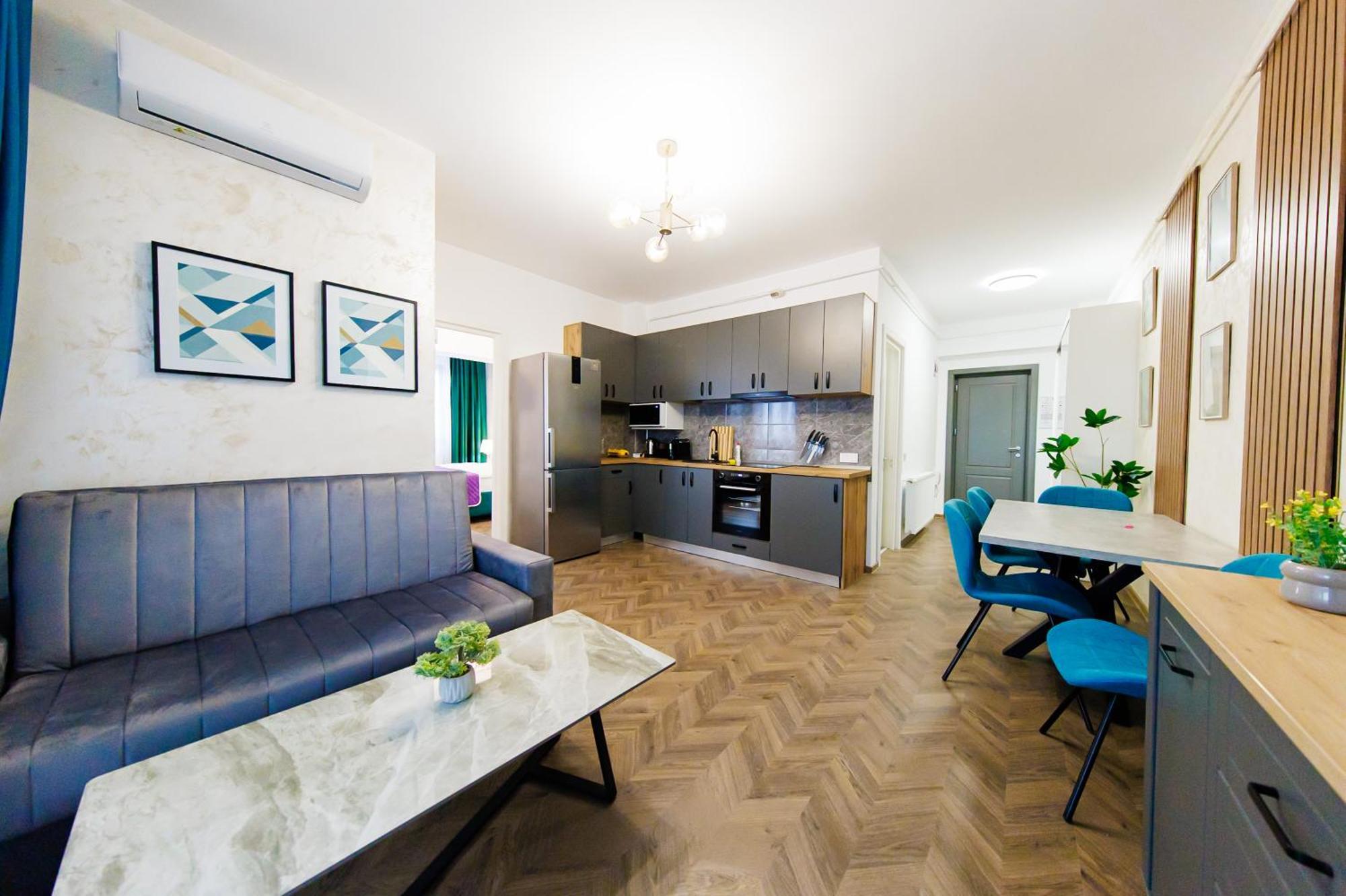 Luxury Lazar Towers Palas Mall Area Iasi Exterior photo