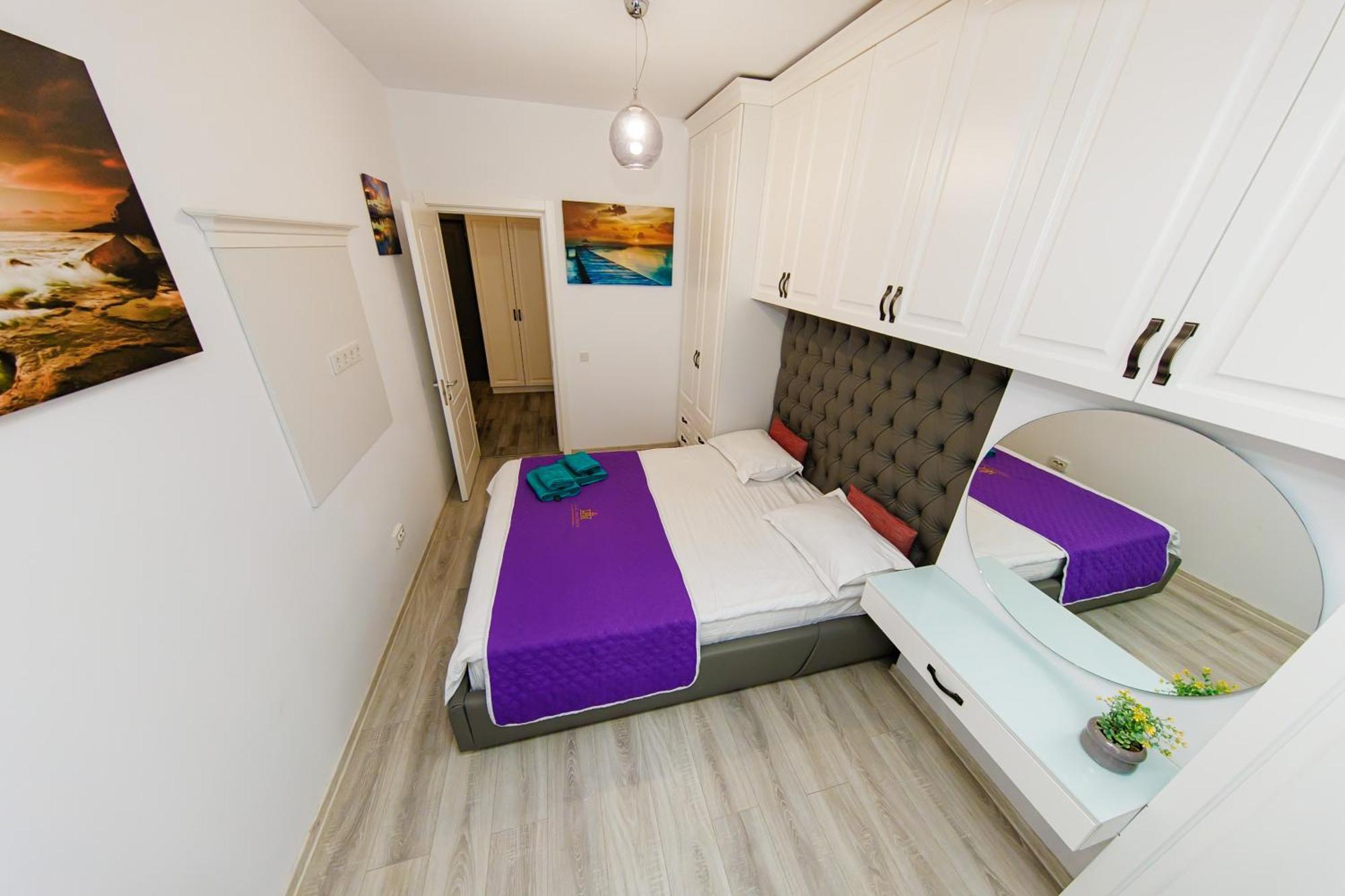 Luxury Lazar Towers Palas Mall Area Iasi Exterior photo