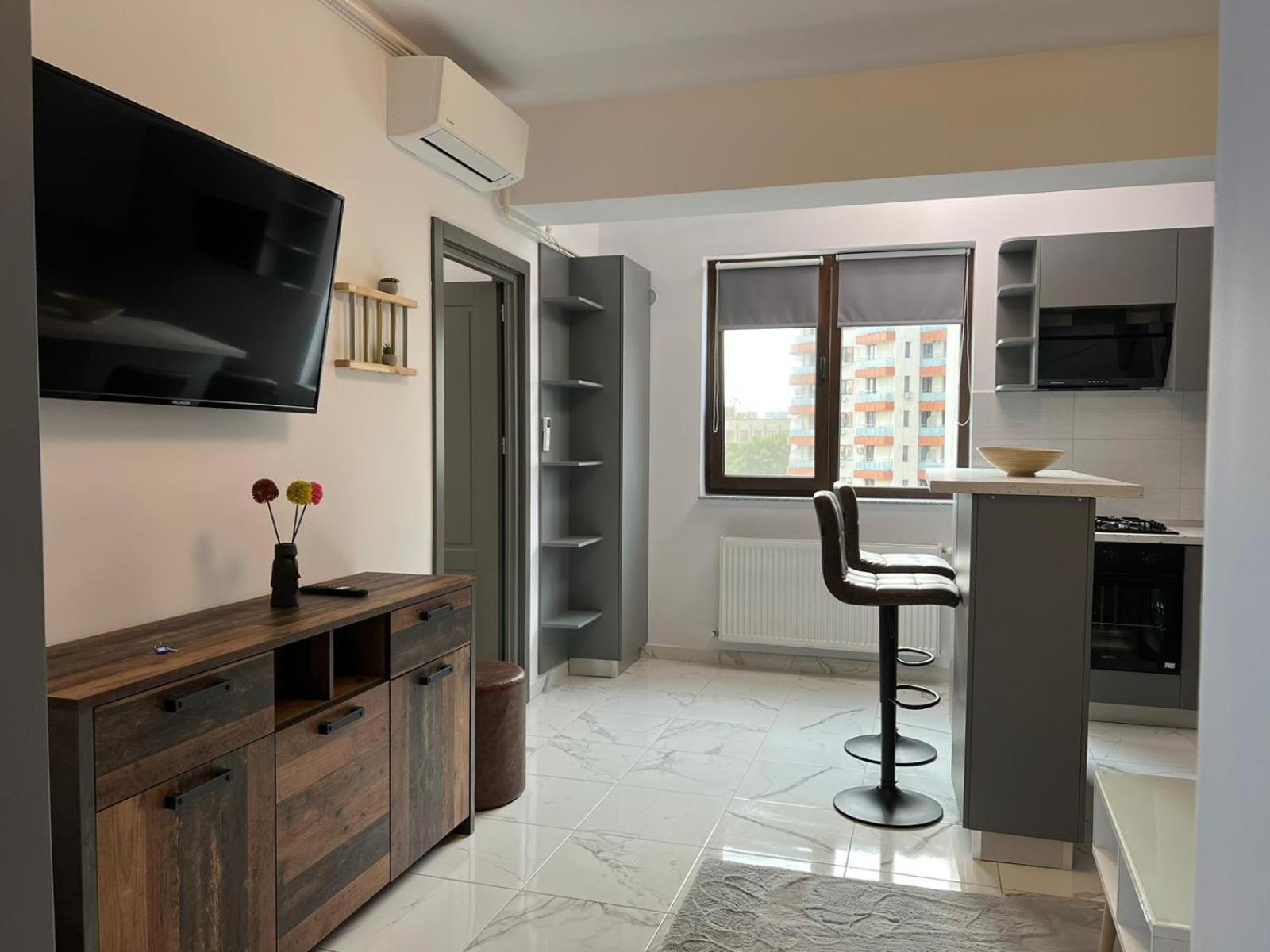 Luxury Lazar Towers Palas Mall Area Iasi Exterior photo