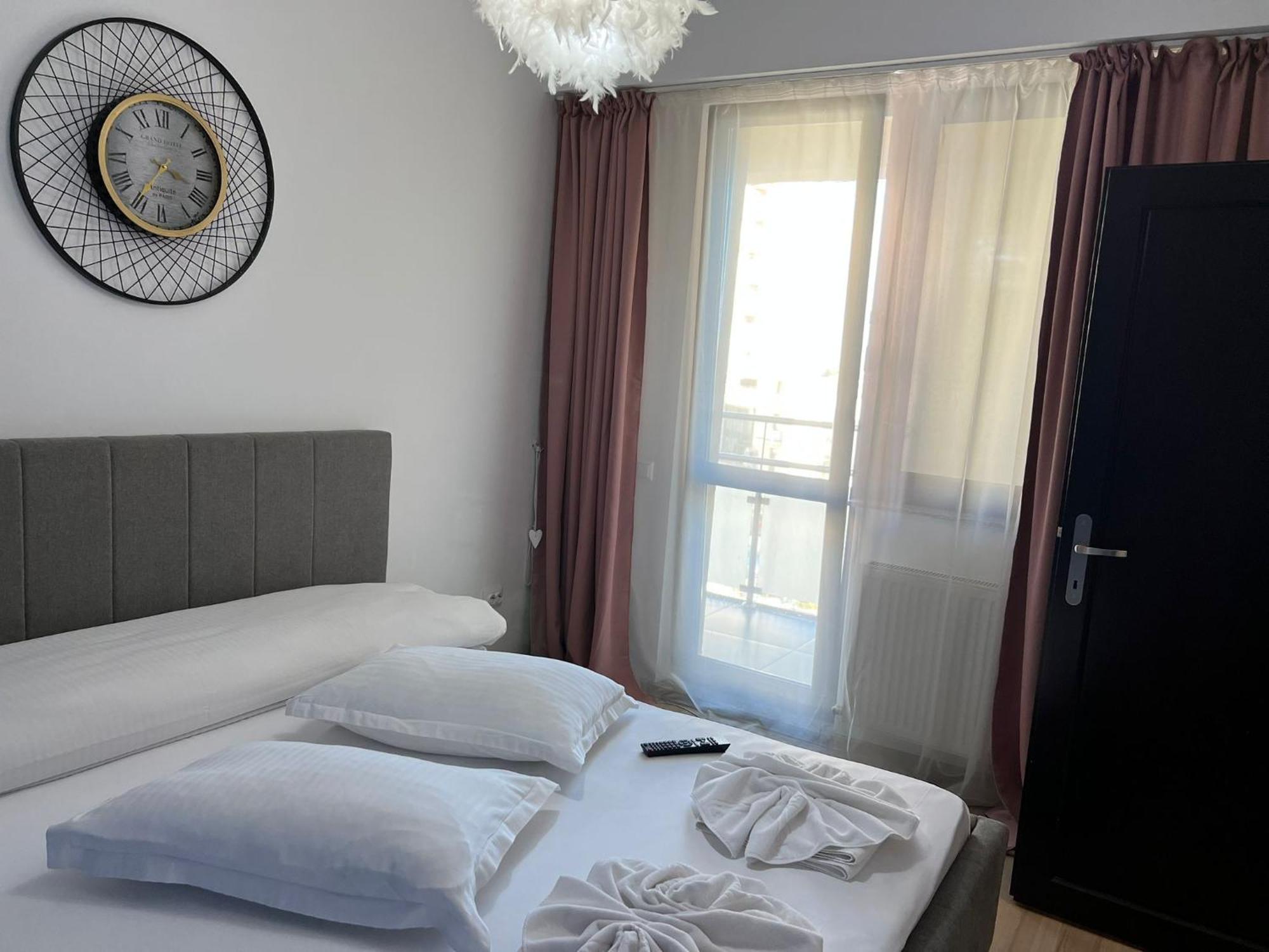 Luxury Lazar Towers Palas Mall Area Iasi Exterior photo