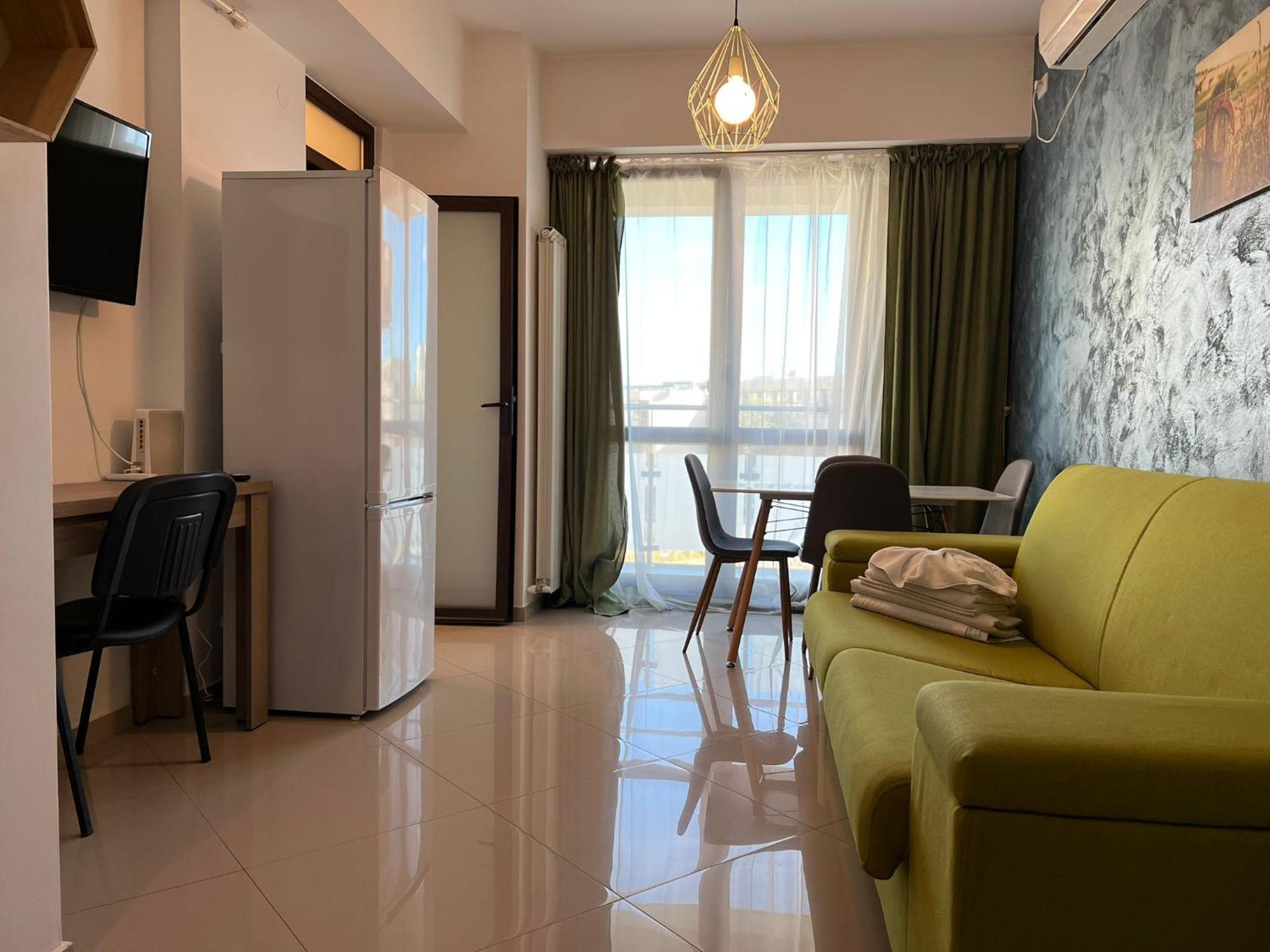 Luxury Lazar Towers Palas Mall Area Iasi Exterior photo